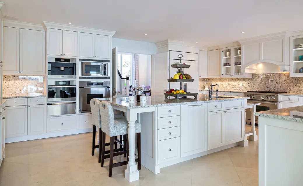 Harbor Circle - Kitchen