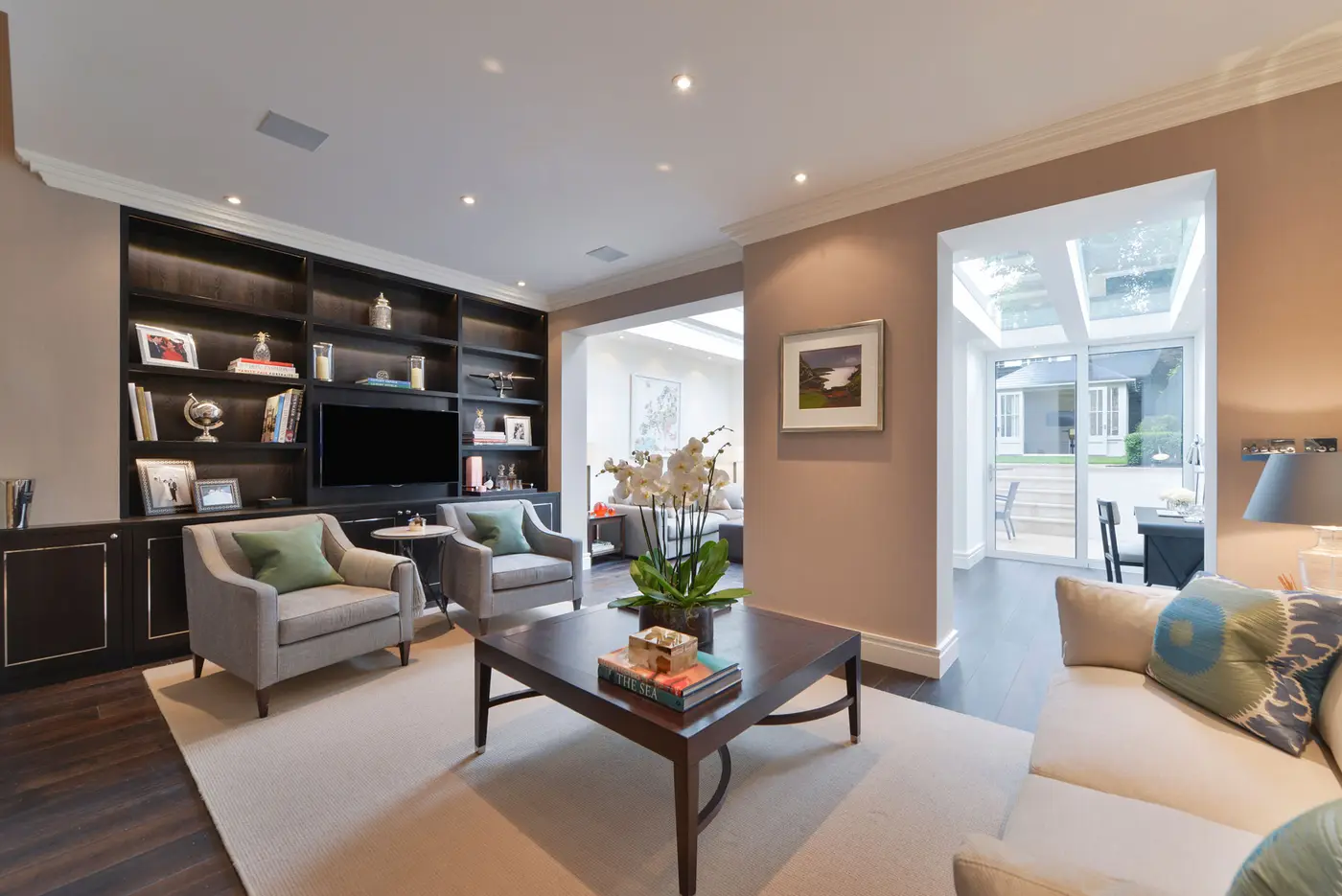 Elm Park Road by Elmerston
