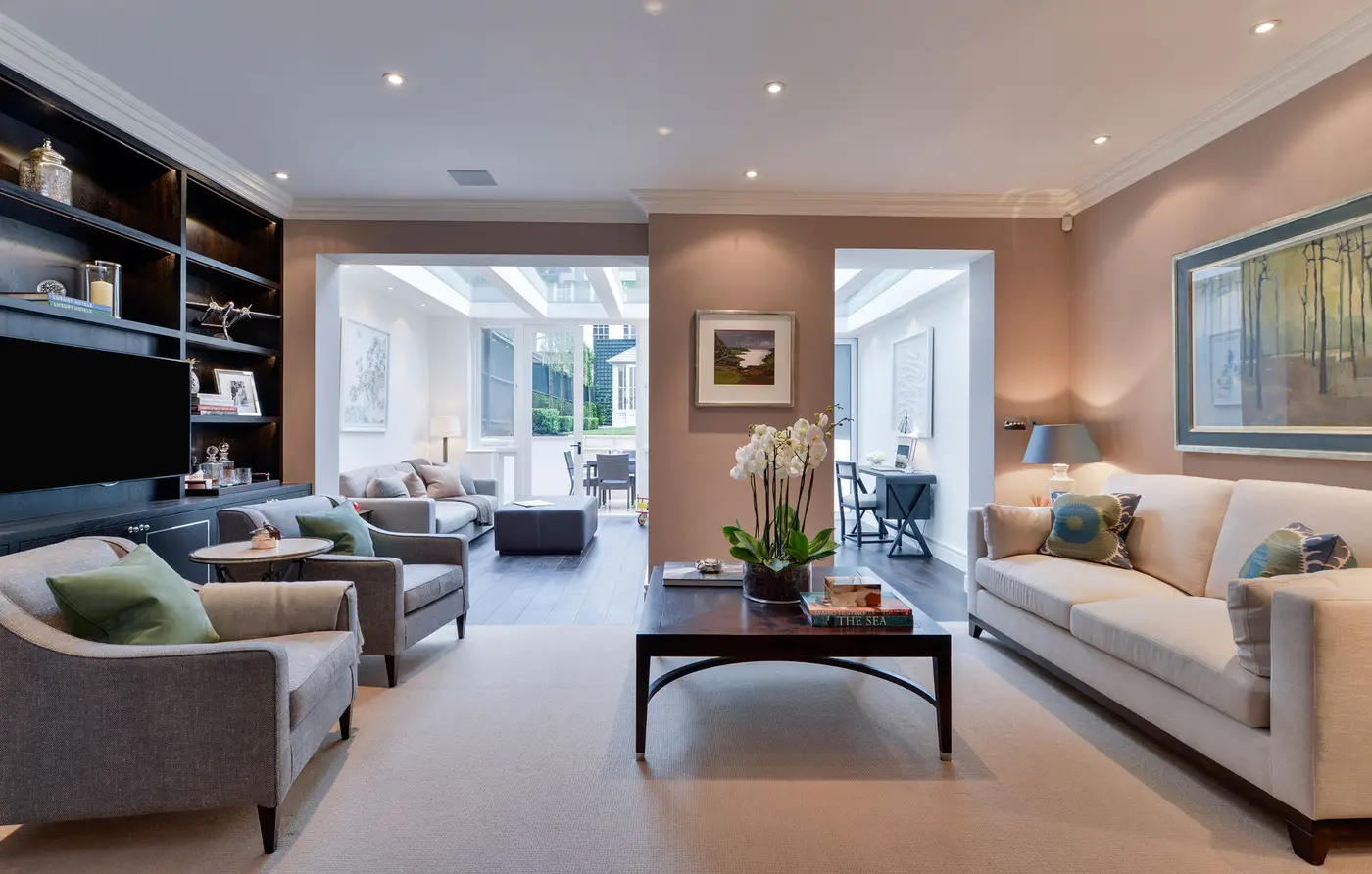 Elm Park Road by Elmerston